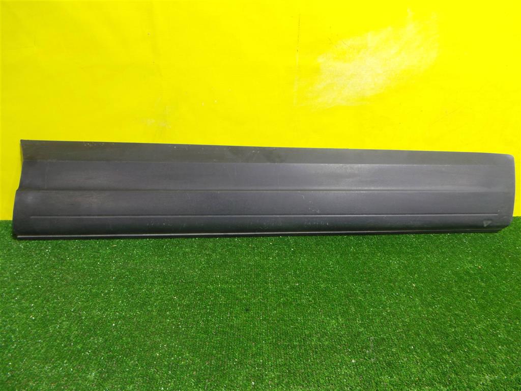 Volkswagen  Tiguan NF 2007 для Накладка двери передней правой