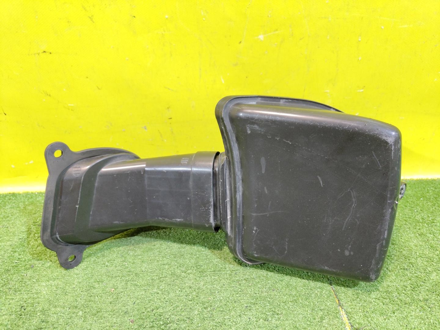 Opel Astra J 2010 для Резонатор воздушного фильтра