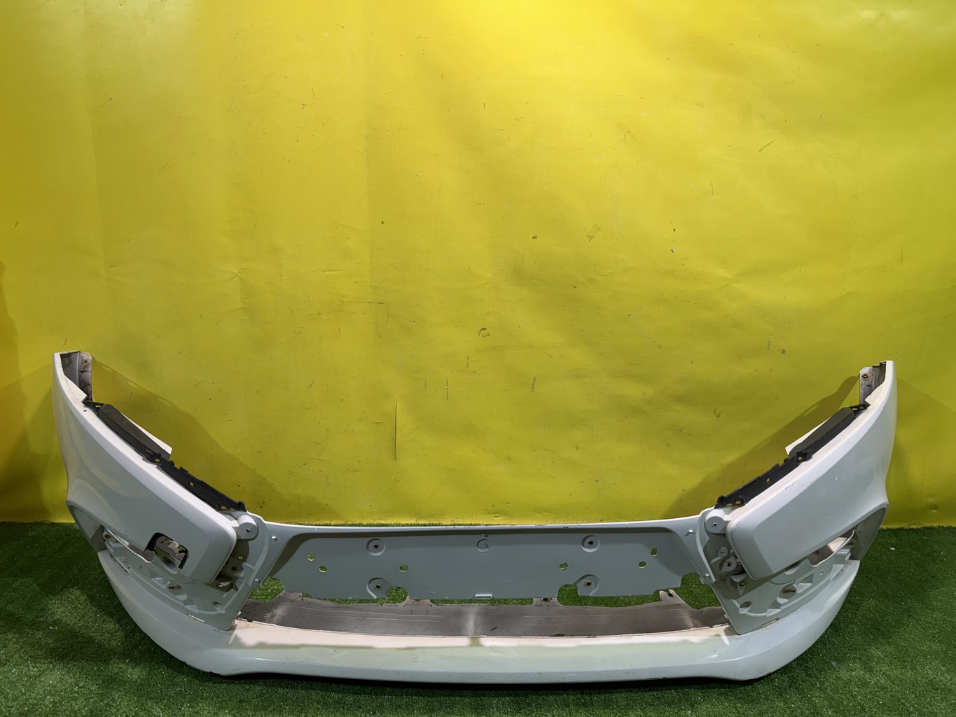 Lada Vesta 2015- для Бампер передний