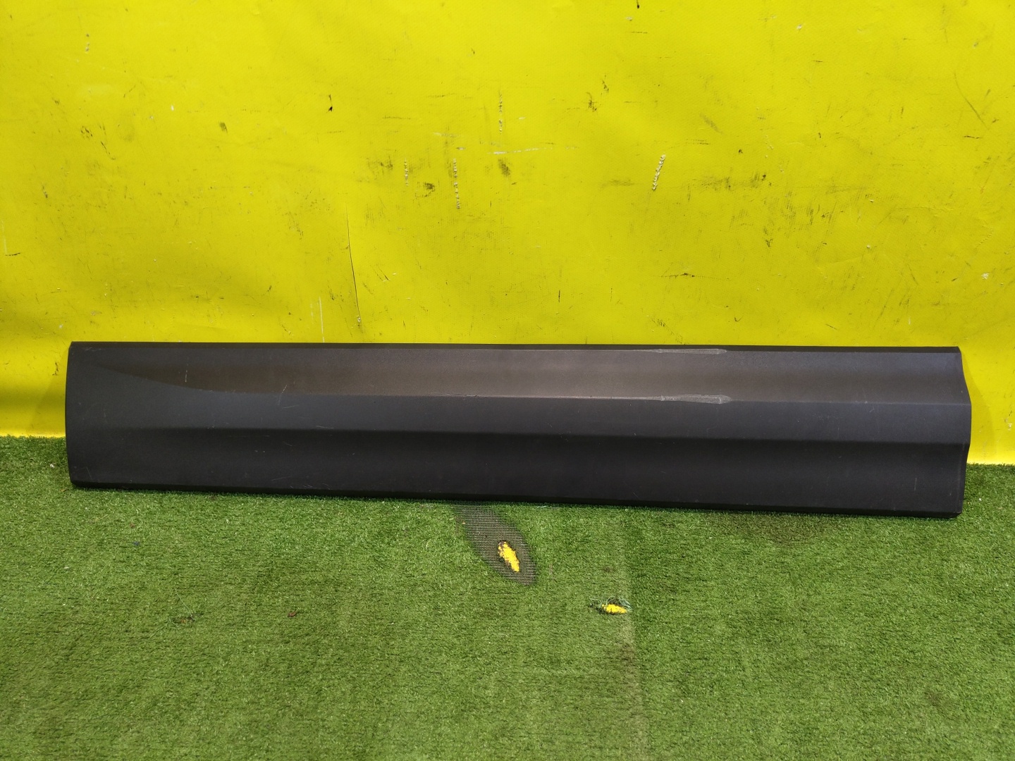 Skoda  Karoq  2017 для Накладка двери передней левой