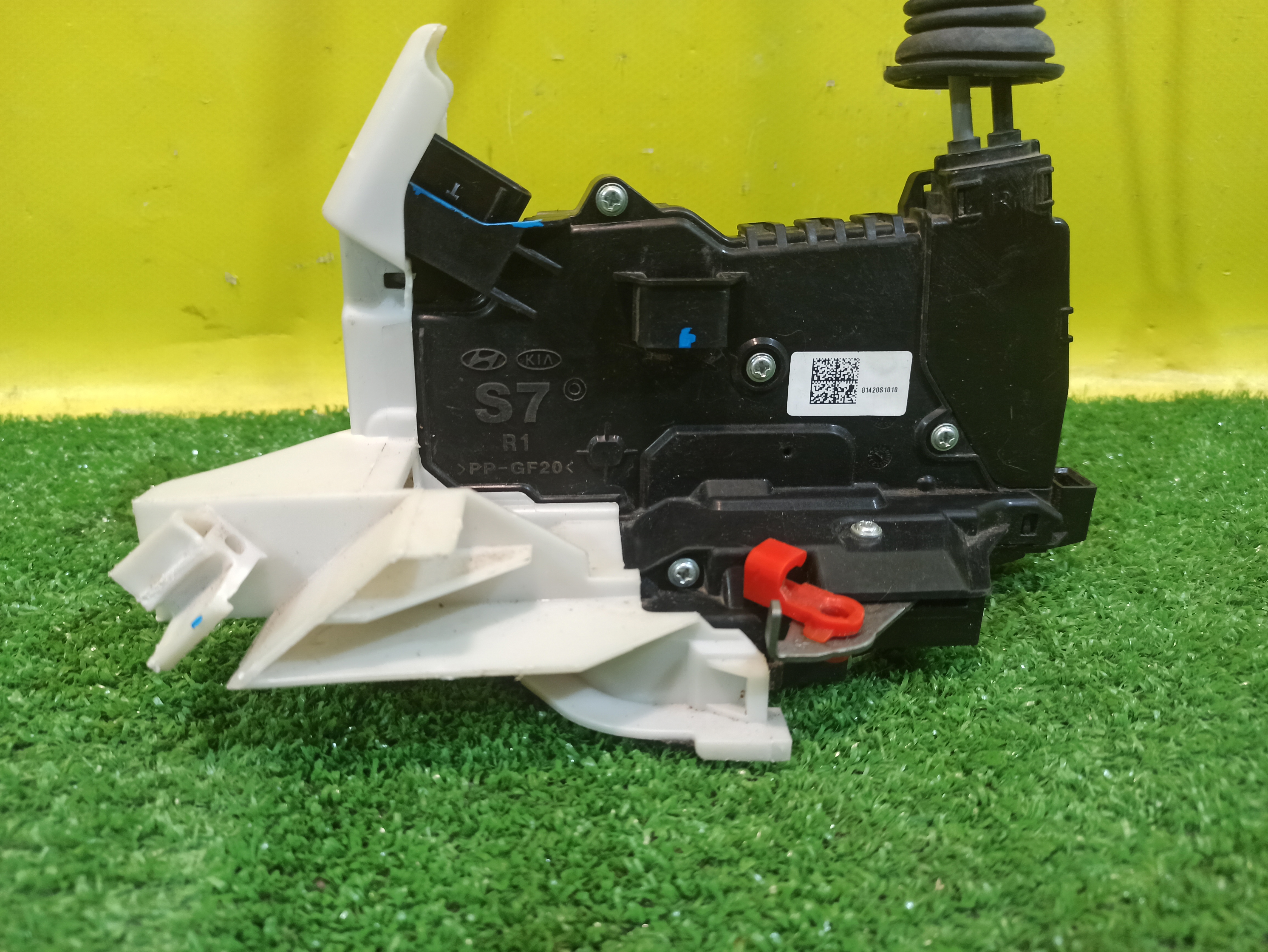 Hyundai Santa Fe (TM) 2018 для Замок двери задней правой