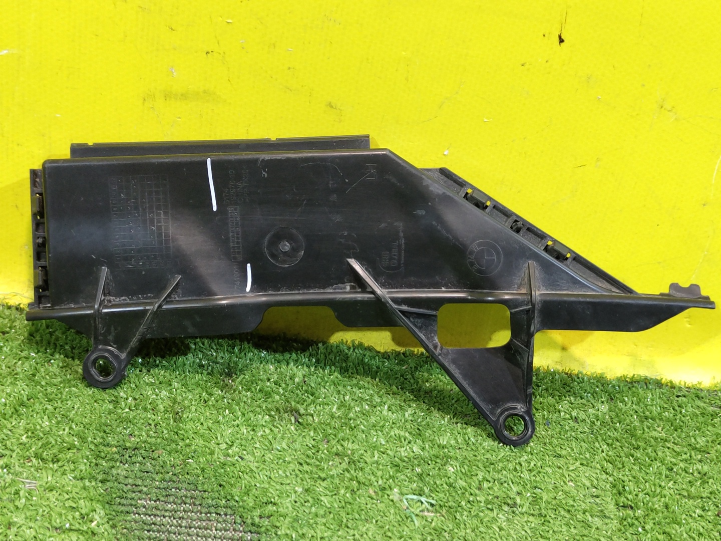 BMW 8 G14/G15/G16 2018 для Кронштейн крепления переднего левого крыла