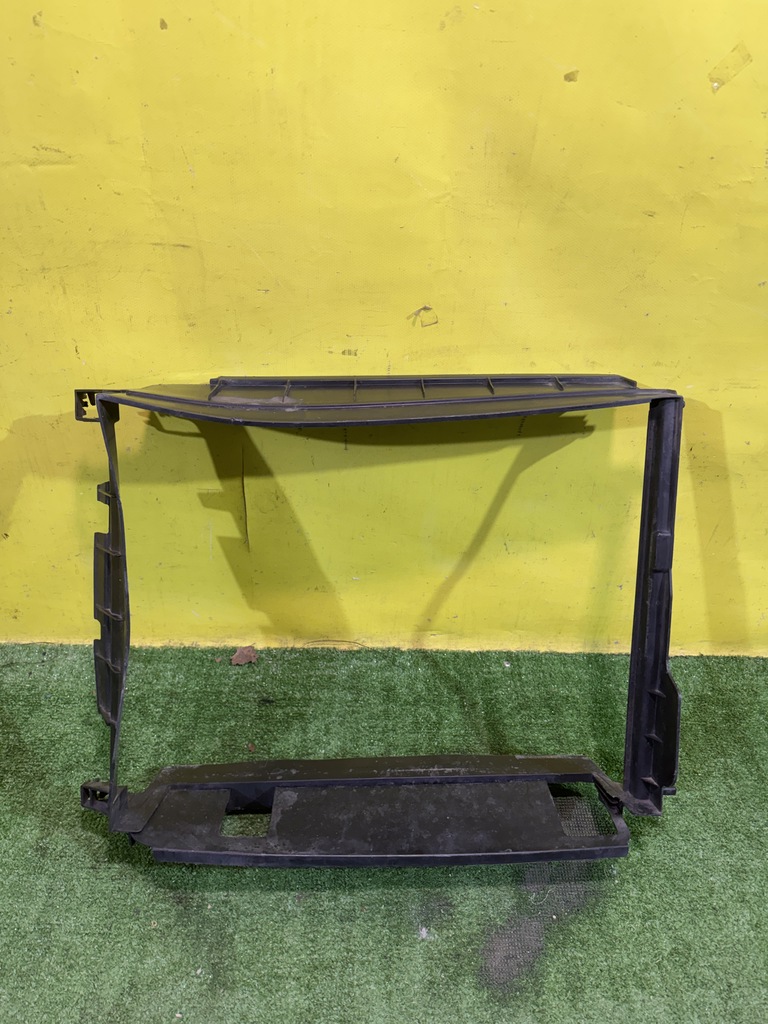 Renault Duster 2015 для Дефлектор радиатора