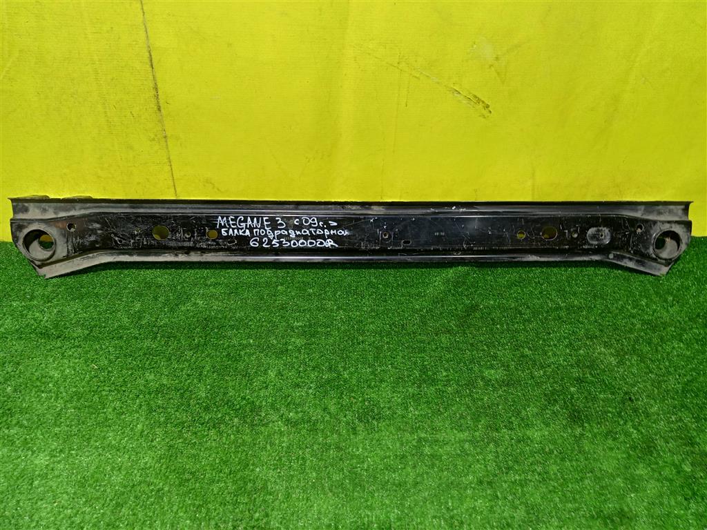 Renault Megane III 2009  для Балка подрадиаторная