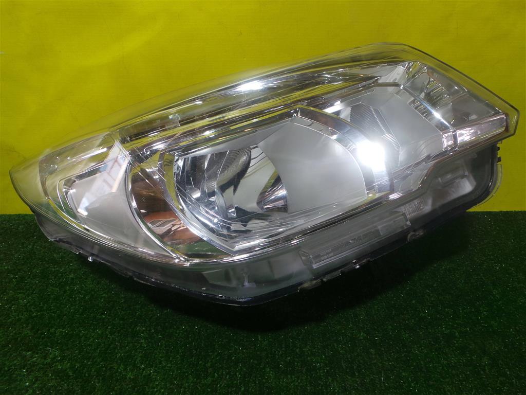 Chevrolet TrailBlazer 2012 для Фара правая