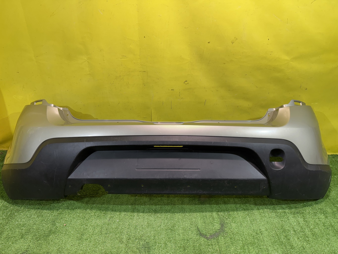 Renault Sandero Stepway 2010 для Бампер задний