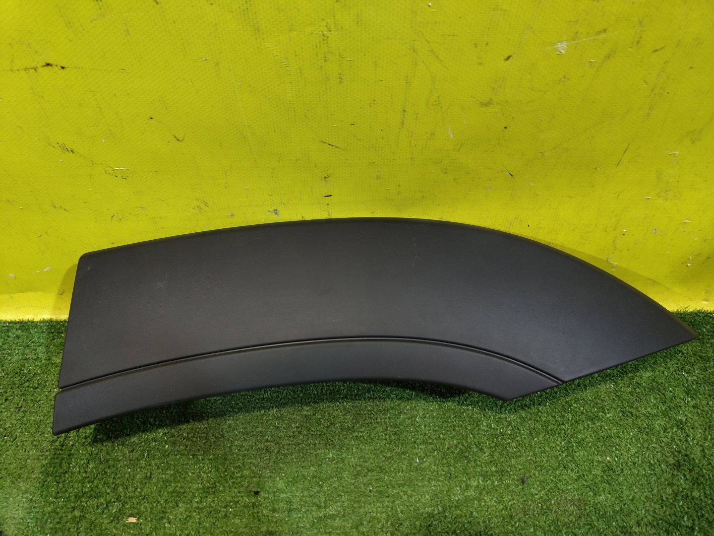 Chevrolet Niva 2009 для Арка заднего крыла левая