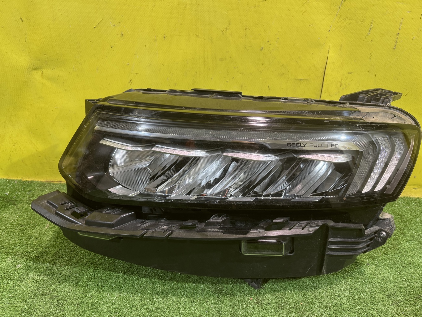 Geely  Tugella FY11 2019 для Фара левая LED