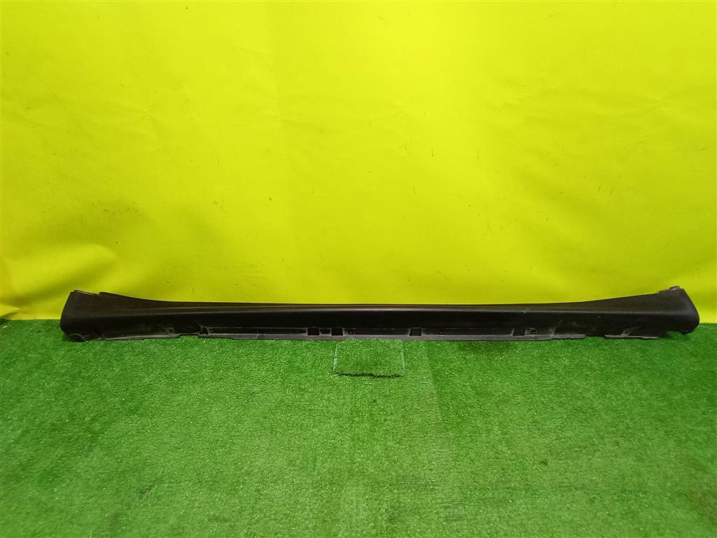 Nissan Juke (F15) 2011 для Накладка порога правая