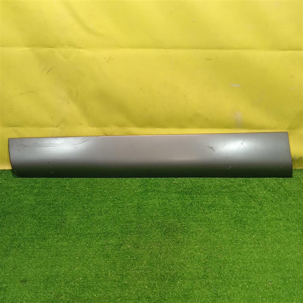 Audi Q7 (4L) 2005 для Накладка двери передней левой