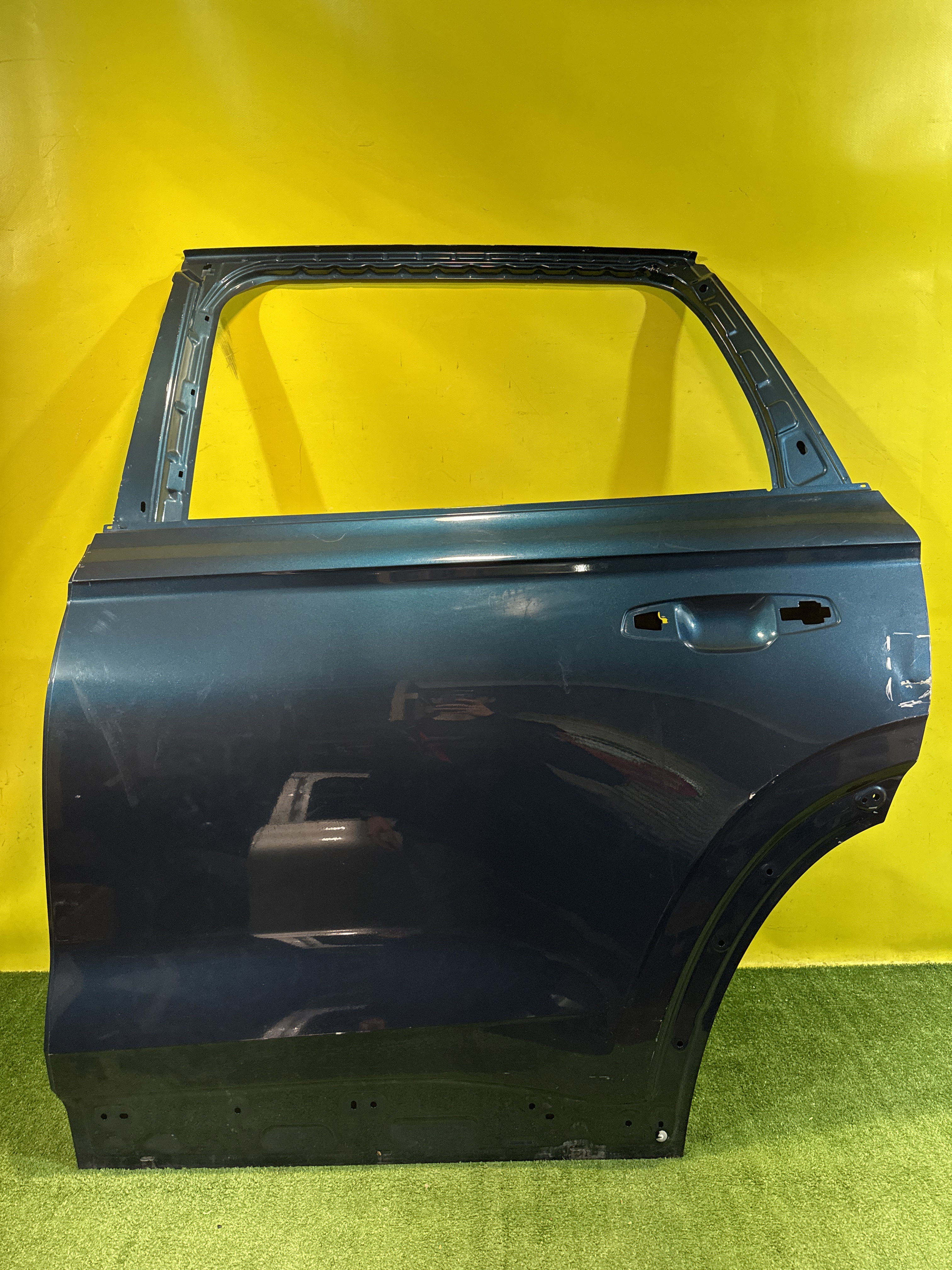 Geely  Monjaro (KX-11) 2022 для Дверь задняя левая