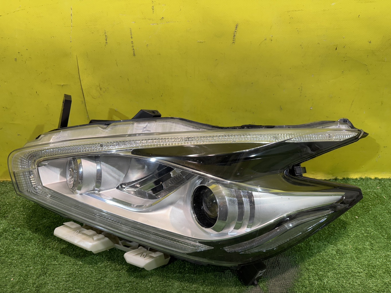 Nissan Murano (Z52) 2016 для Фара левая LED