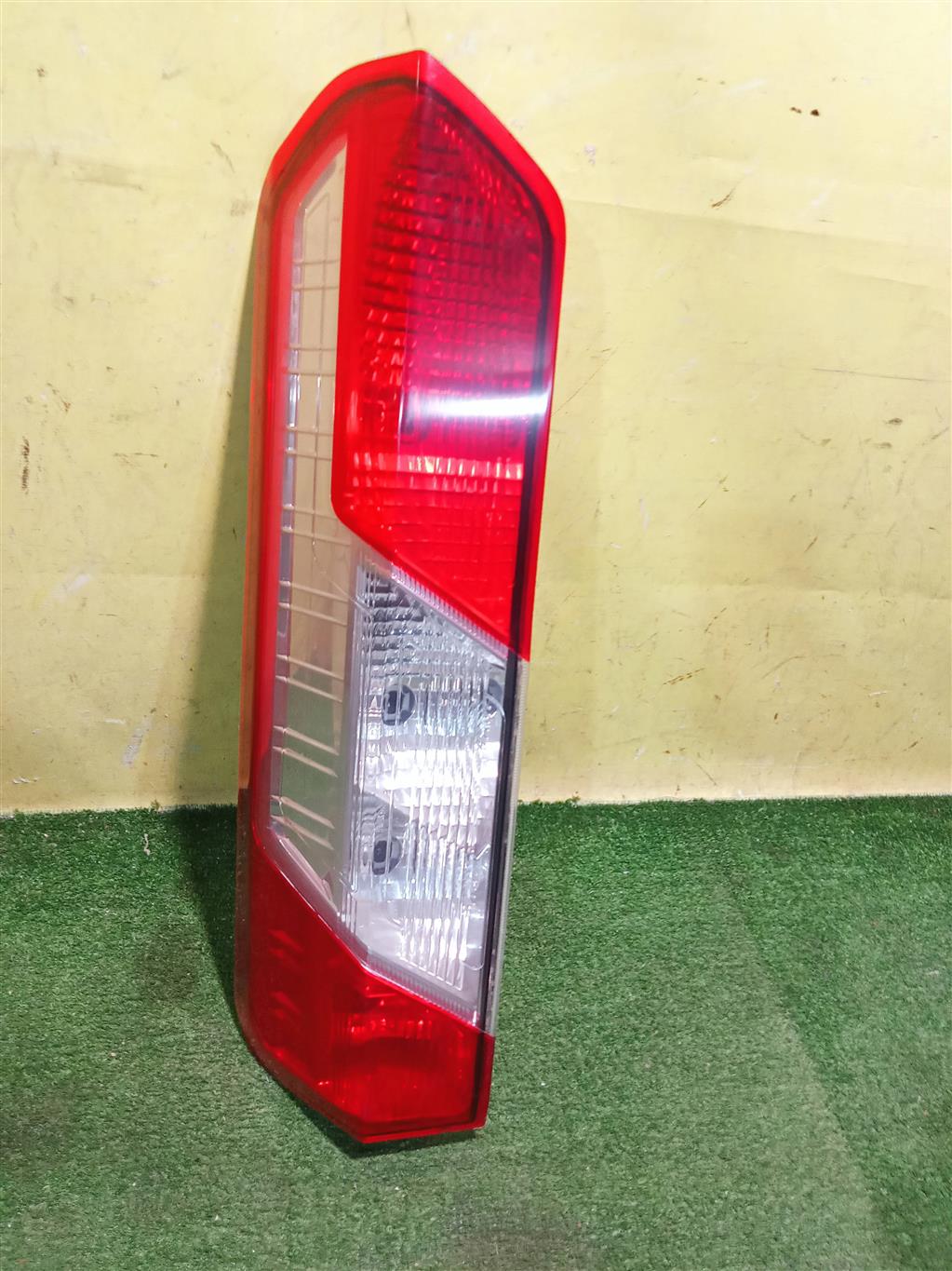 Ford Transit 2014> для Фонарь задний левый