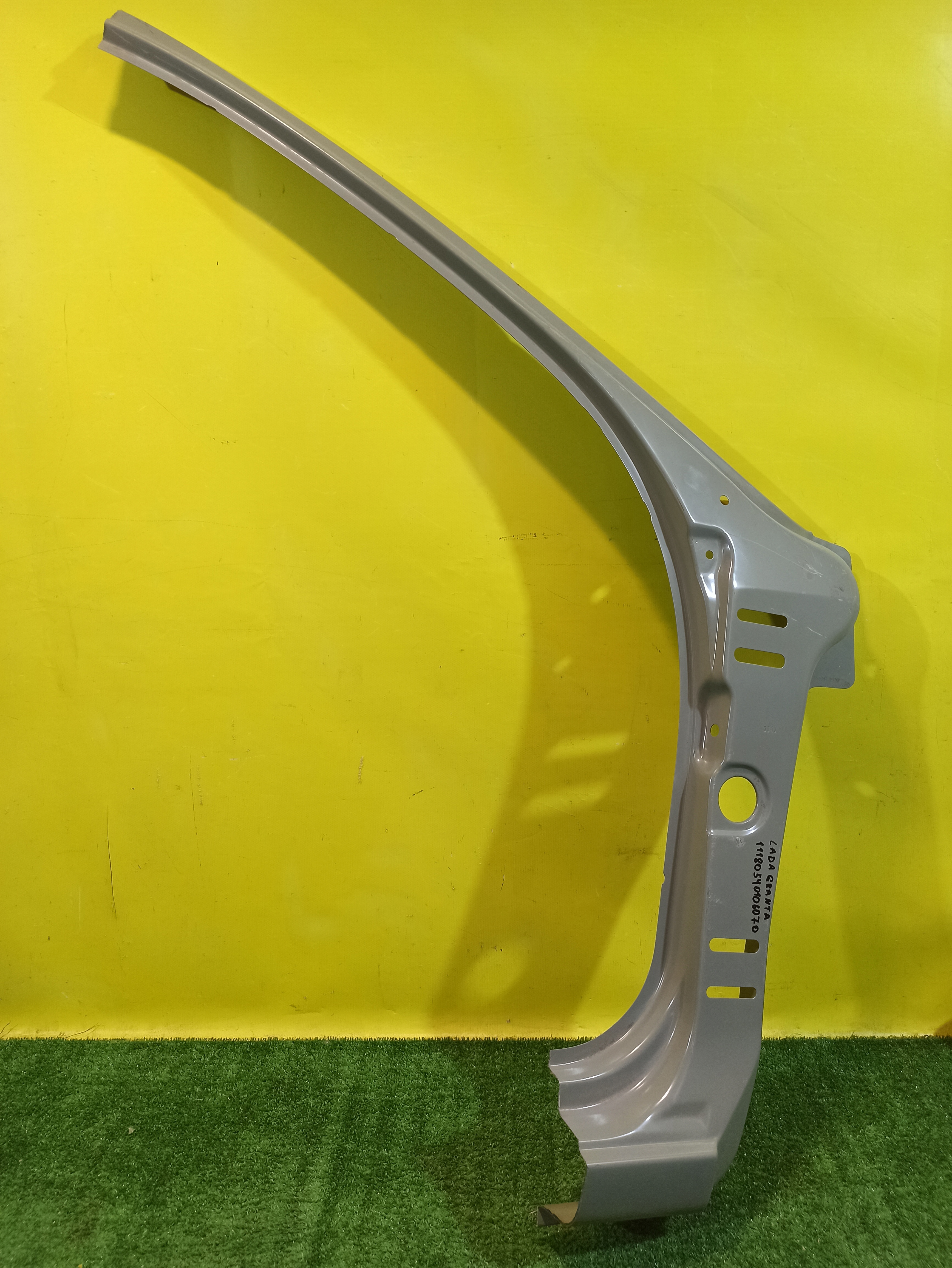 Lada Granta 2011- для Боковина кузова правая