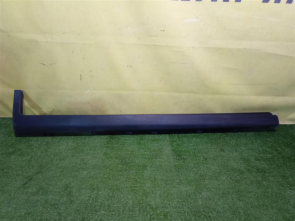 Geely  Atlas 2016  для Накладка порога правая