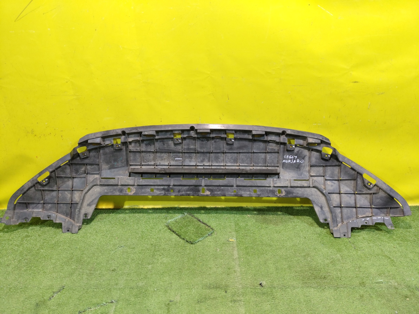 Geely  Monjaro (KX-11) 2022 для Пыльник переднего бампера