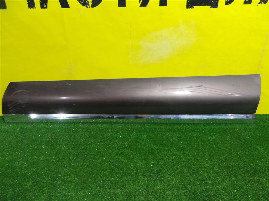 Volkswagen  Touareg NF 2010 для Накладка двери передней левой