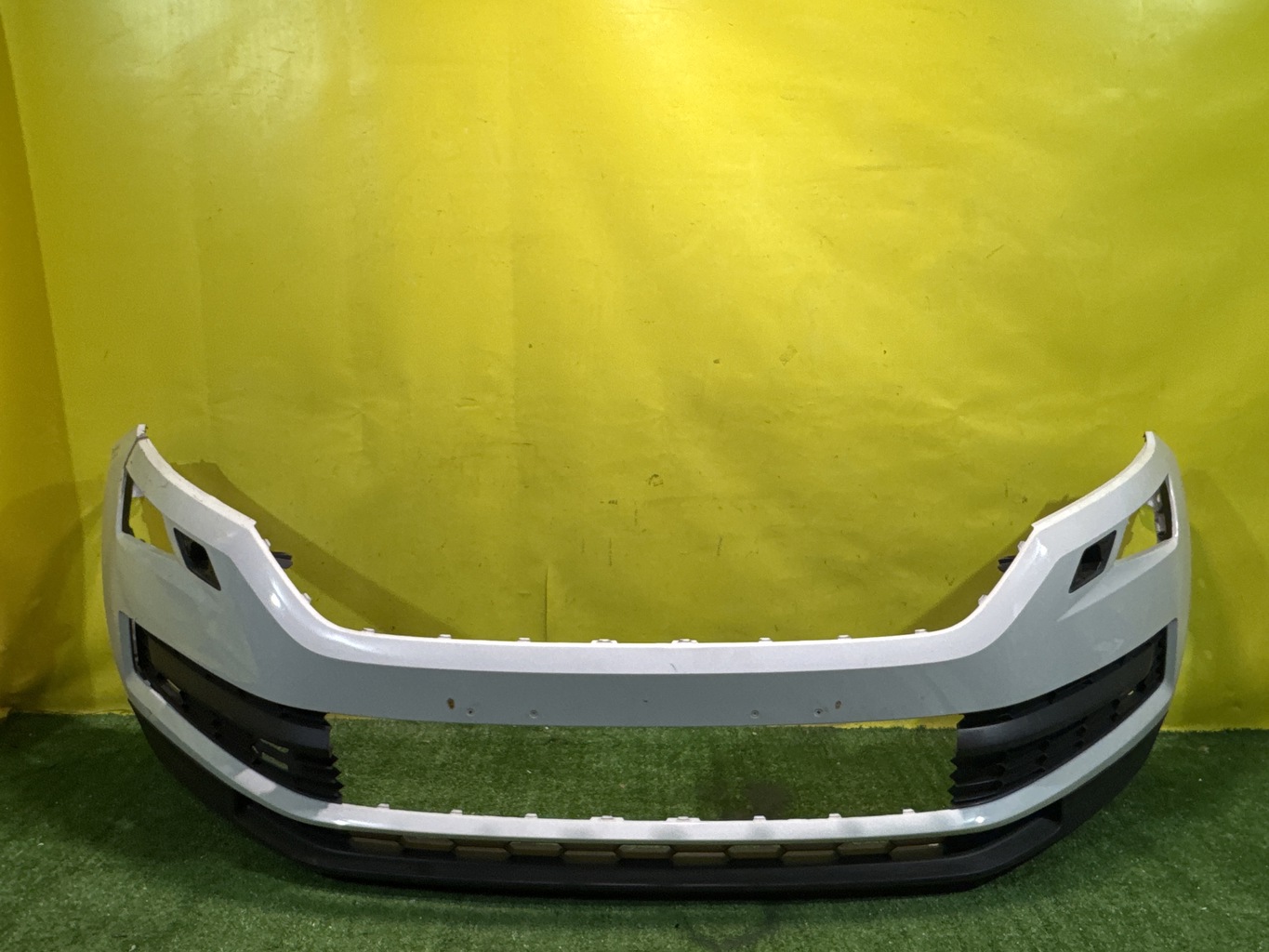 Skoda  Kodiaq 2016  для Бампер передний