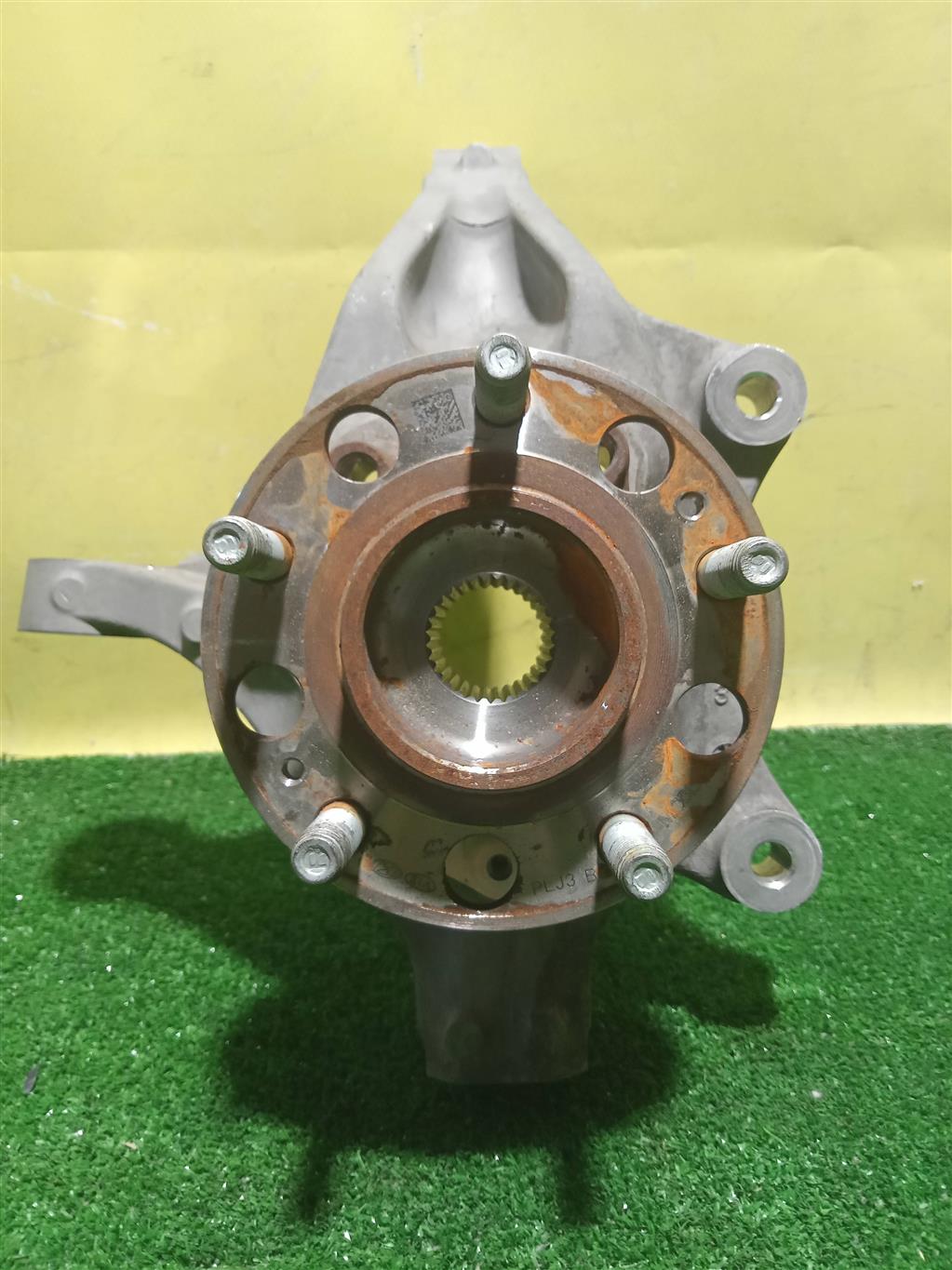 Hyundai Santa Fe (TM) 2020 для Кулак поворотный передний правый