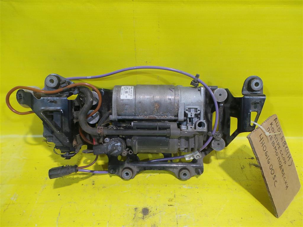 Audi A8 4H (D4) 2009  для Капот