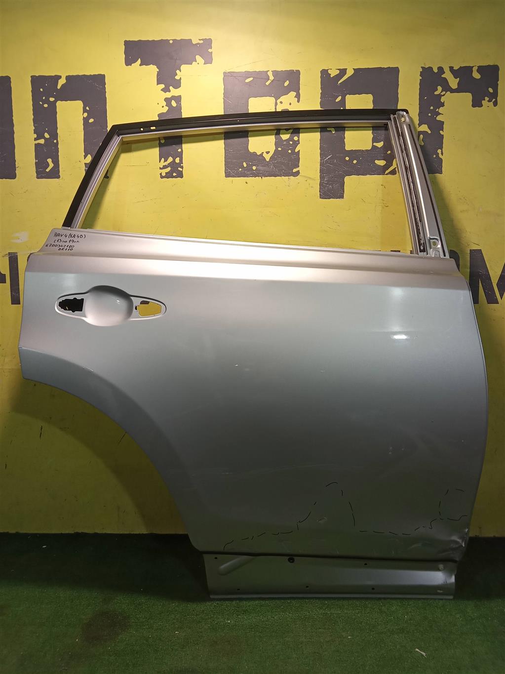 Toyota RAV4 2015 для Дверь задняя правая