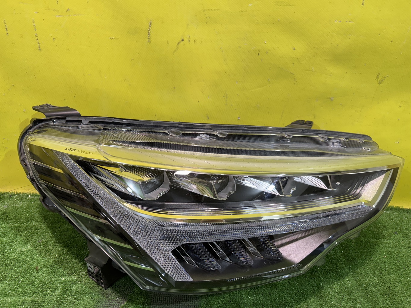 Haval (Хавал) Jolion 2020 для Фара правая LED