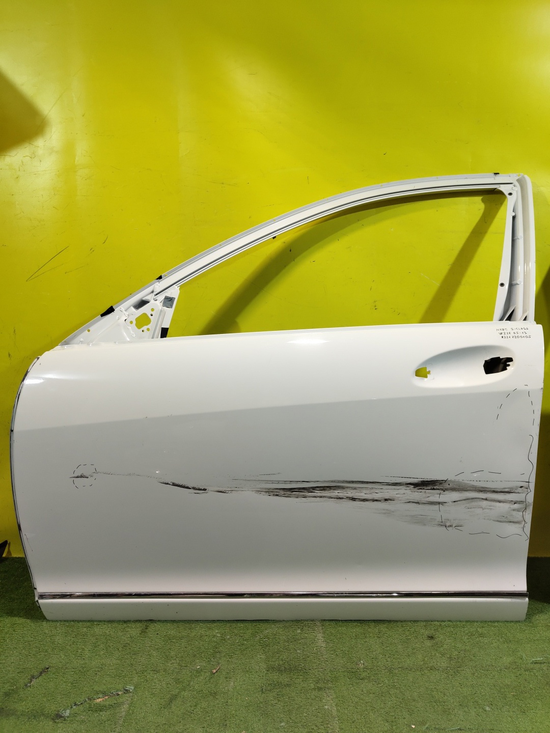MERСEDES BENZ S-Class (W221) 2005 для Дверь передняя левая