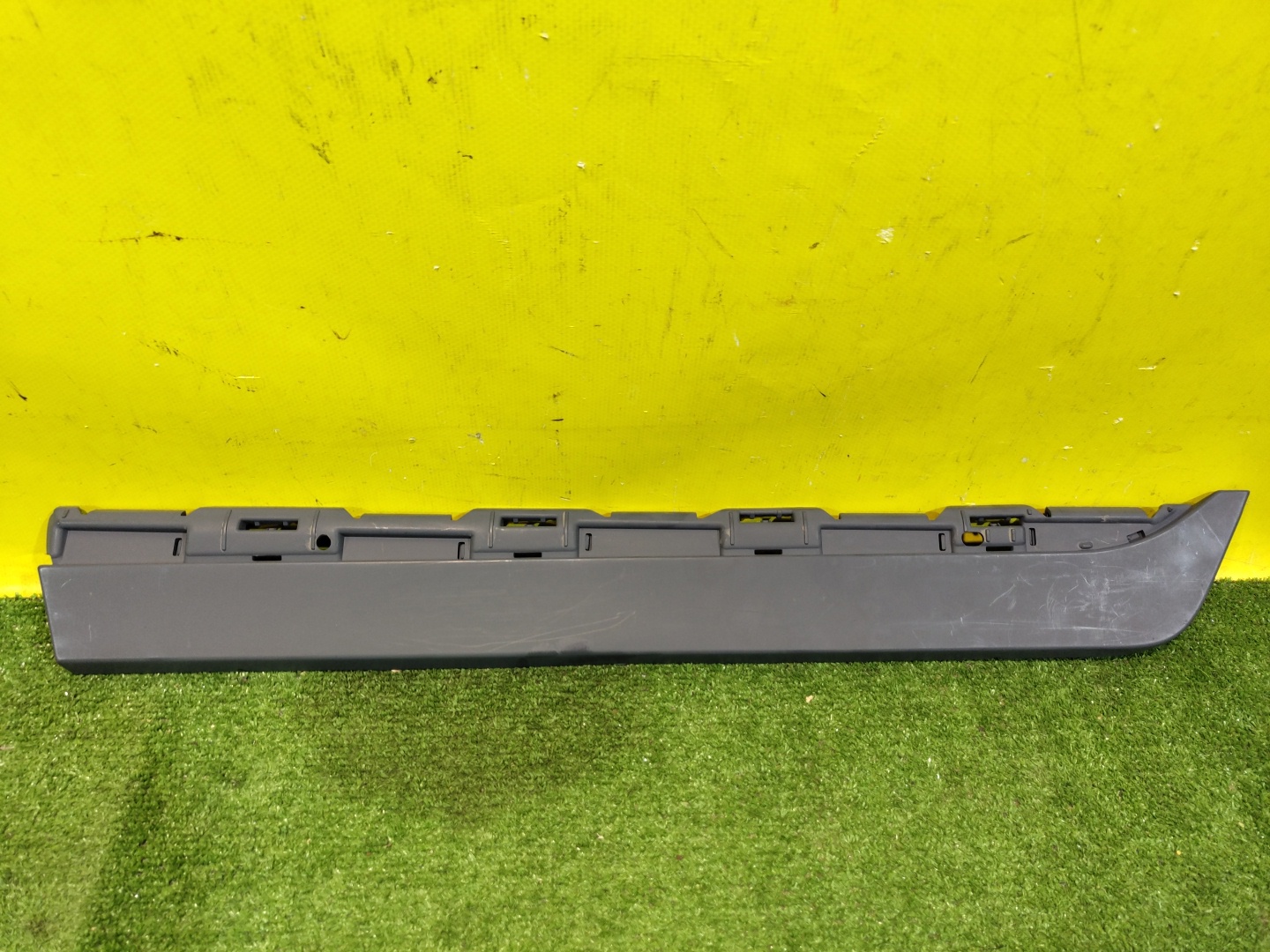 Volvo XC60 2013 для Накладка двери задней левой