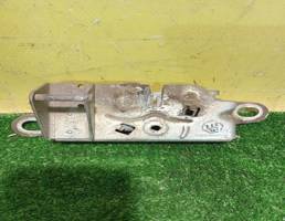 Замок капота для Lada Granta FL 2018-  запчасти бу