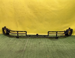 Решетка в бампер центральная для Dongfeng DF6 2022  запчасти бу