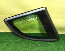 Стекло кузовное глухое правое для Peugeot 3008 2010  запчасти бу