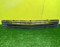 Решетка в бампер центральная для MERСEDES BENZ C-Class (W204) 2007  запчасти бу