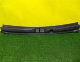 Накладка замка багажника для Renault Kaptur 2016  запчасти бу