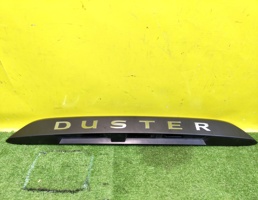 Накладка двери багажника для Renault Duster 2020  запчасти бу
