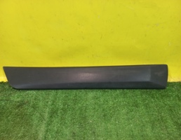 Накладка двери задней правой для Volvo XC60 2008  запчасти бу