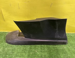 Брызговик передний правый для Land Rover Defender (110) 2019  запчасти бу