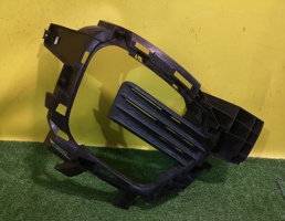 Кронштейн фары противотуманной правой для Renault Kaptur 2016  запчасти бу