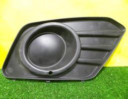 Решетка в бампер правая для UAZ Patriot 3163 2005  запчасти бу