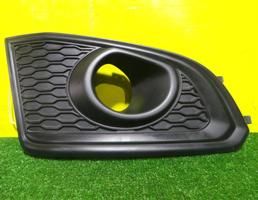 Решетка в бампер правая для Chevrolet Captiva (C140) 2011  запчасти бу