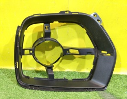 Рамка противотуманой фары левой для BMW X6 E71 2008  запчасти бу