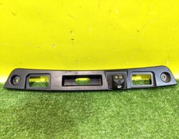 Накладка двери багажника для Chery Tiggo 7 Pro 2019  запчасти бу