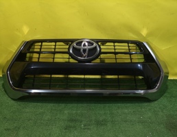 Решетка радиатора для Toyota Hilux Pick Up 2020  запчасти бу