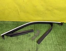 Уплотнитель стекла двери передней правой для Haval (Хавал) H3 2024  запчасти бу