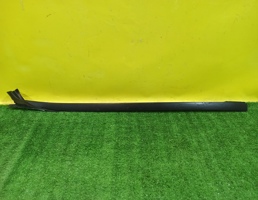 Молдинг лобового стекла левый для BMW X3 G01 2017  запчасти бу