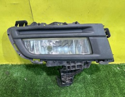 Фара противотуманная правая для Mazda 3 BK  2003  запчасти бу