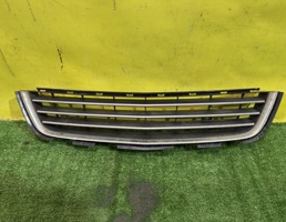Решетка в бампер центральная для Opel Astra H 2007  запчасти бу