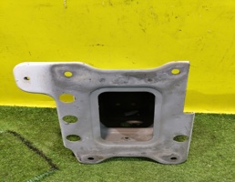 Кронштейн усилителя переднего бампера правый для Chevrolet Captiva (C100) 2006  запчасти бу