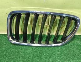 Решетка радиатора для BMW X1 E84 2009  запчасти бу