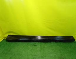 Накладка порога правая для BMW 3 E90/E91 2005  запчасти бу