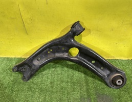 Рычаг передний нижний левый для Skoda Karoq  2017  запчасти бу